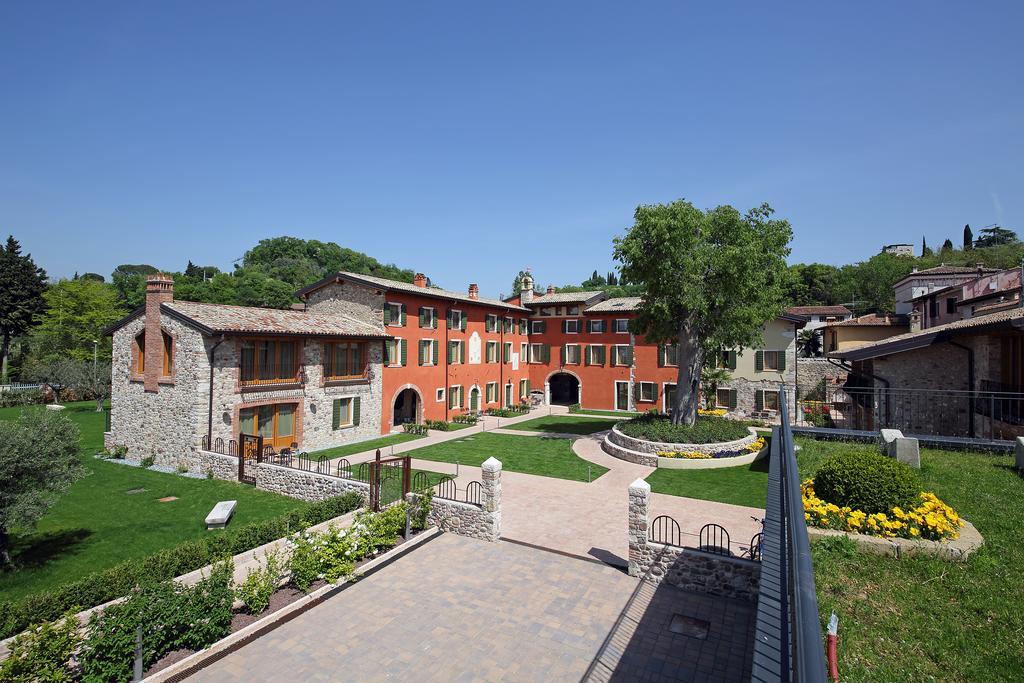 Residence Borgo Mondragon Lazise Exterior foto