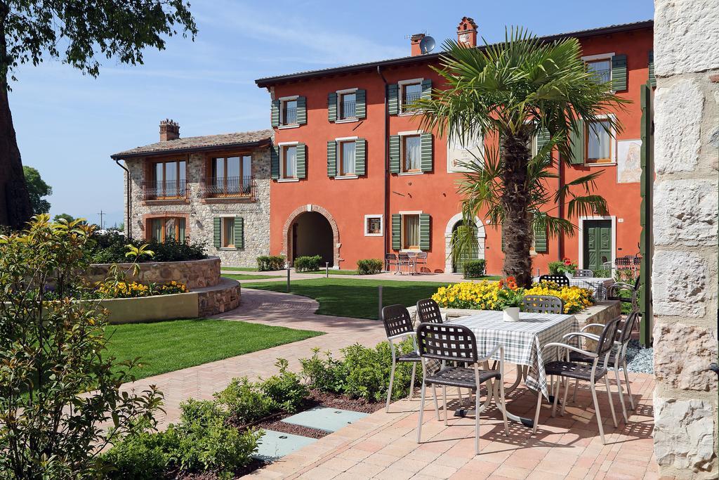 Residence Borgo Mondragon Lazise Exterior foto