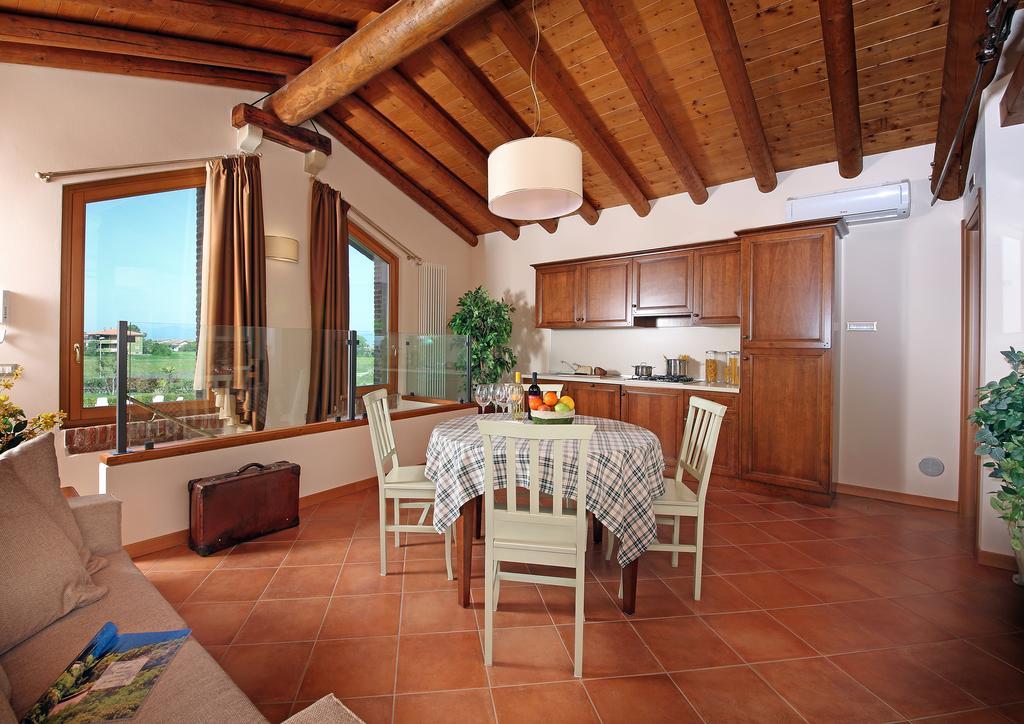 Residence Borgo Mondragon Lazise Cameră foto