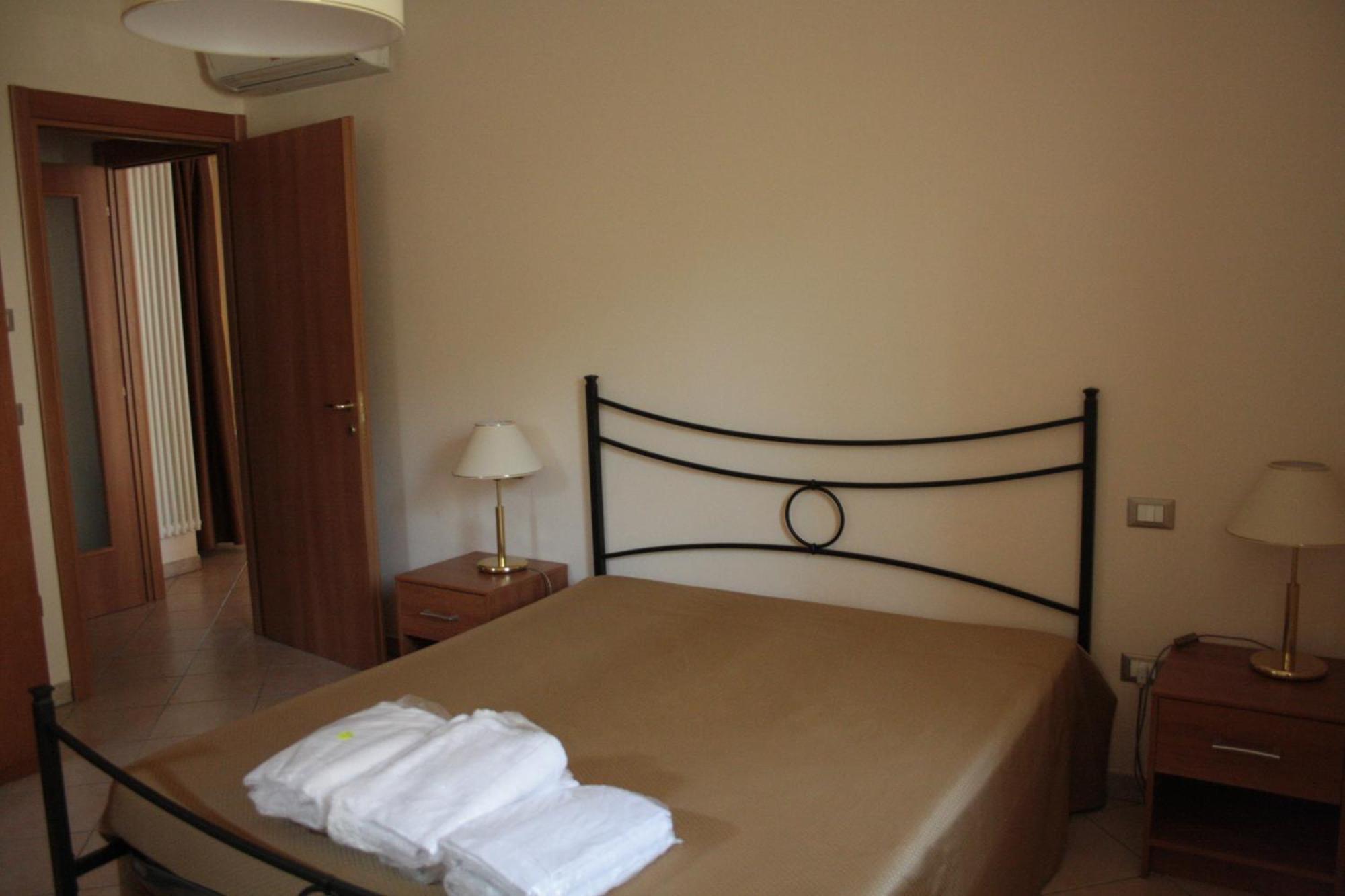Residence Borgo Mondragon Lazise Exterior foto