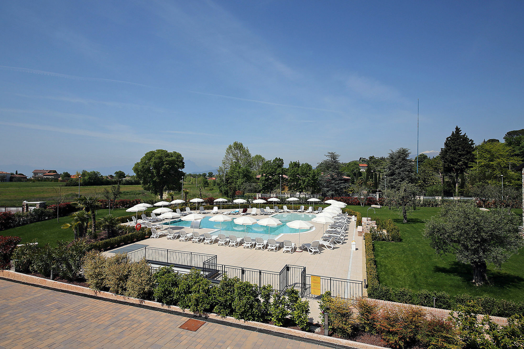 Residence Borgo Mondragon Lazise Exterior foto